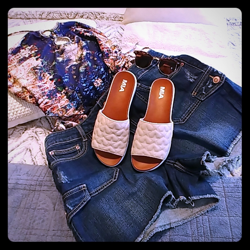 Mia Platform Sandals